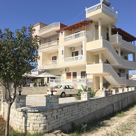 Apartments Luis Ксамил Экстерьер фото