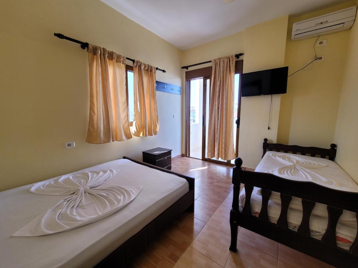 Apartments Luis Ксамил Экстерьер фото