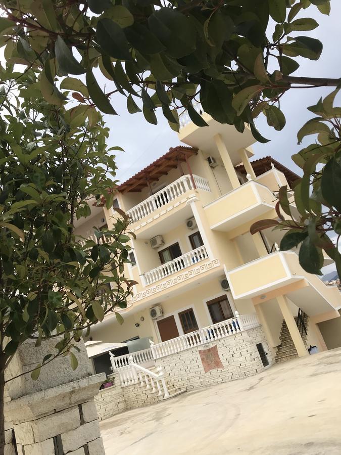 Apartments Luis Ксамил Экстерьер фото