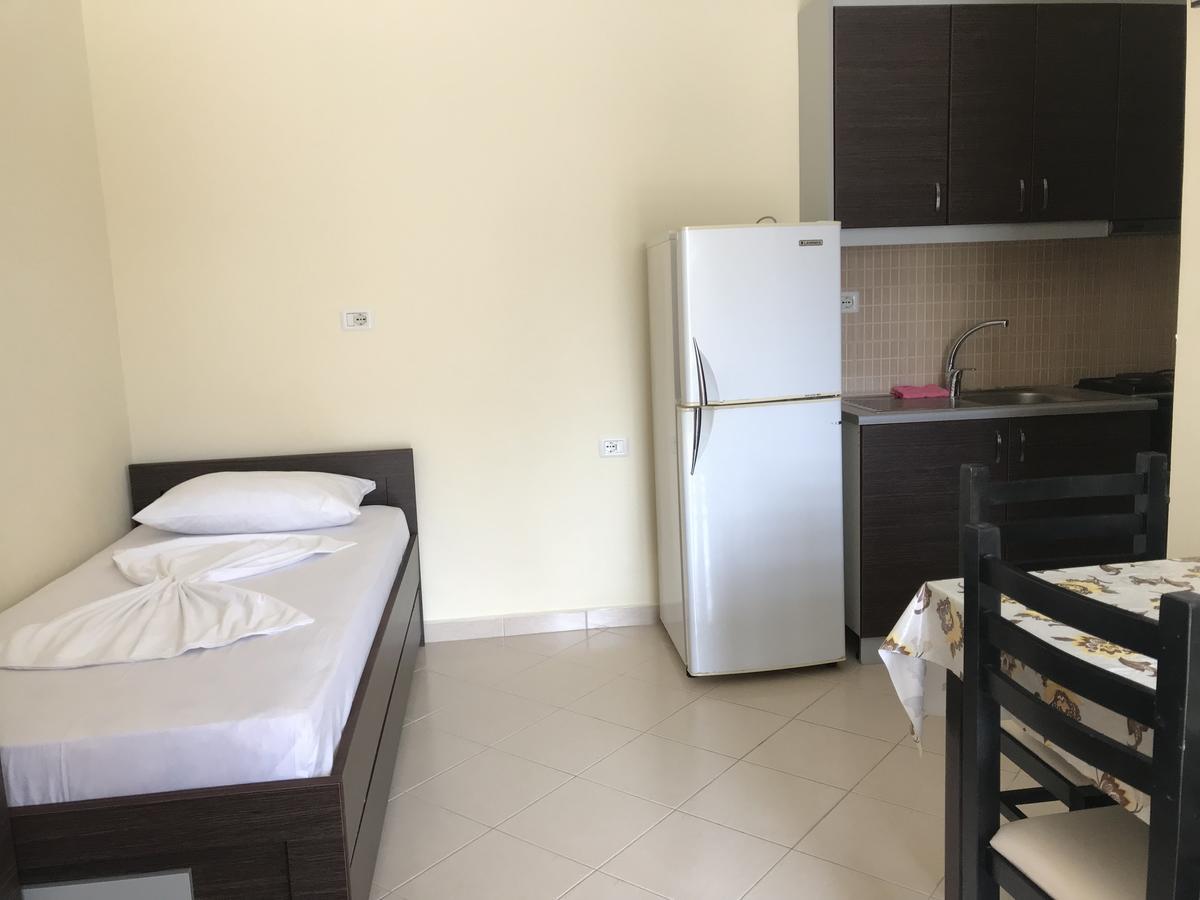 Apartments Luis Ксамил Экстерьер фото